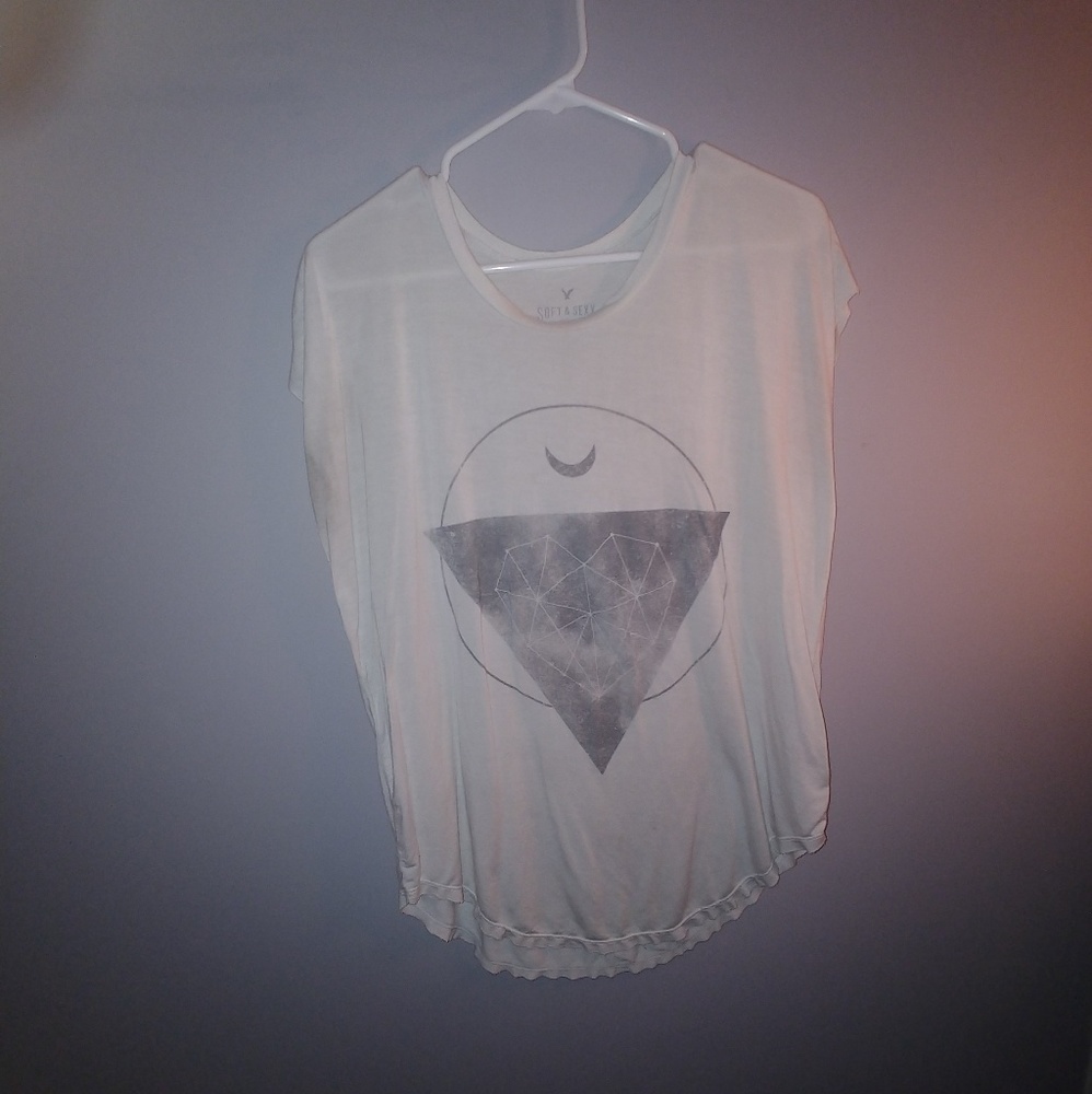 American Eagle soft tee